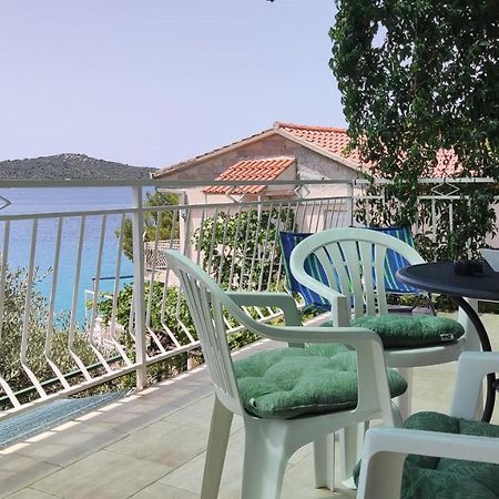 Rogoznica Seafront Apartment - Kalebova Luka Eksteriør billede