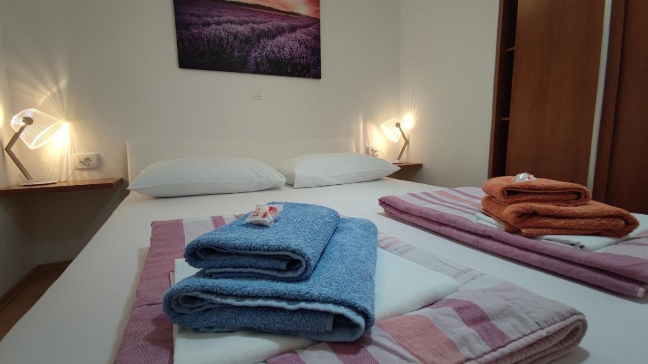 Rogoznica Seafront Apartment - Kalebova Luka Eksteriør billede