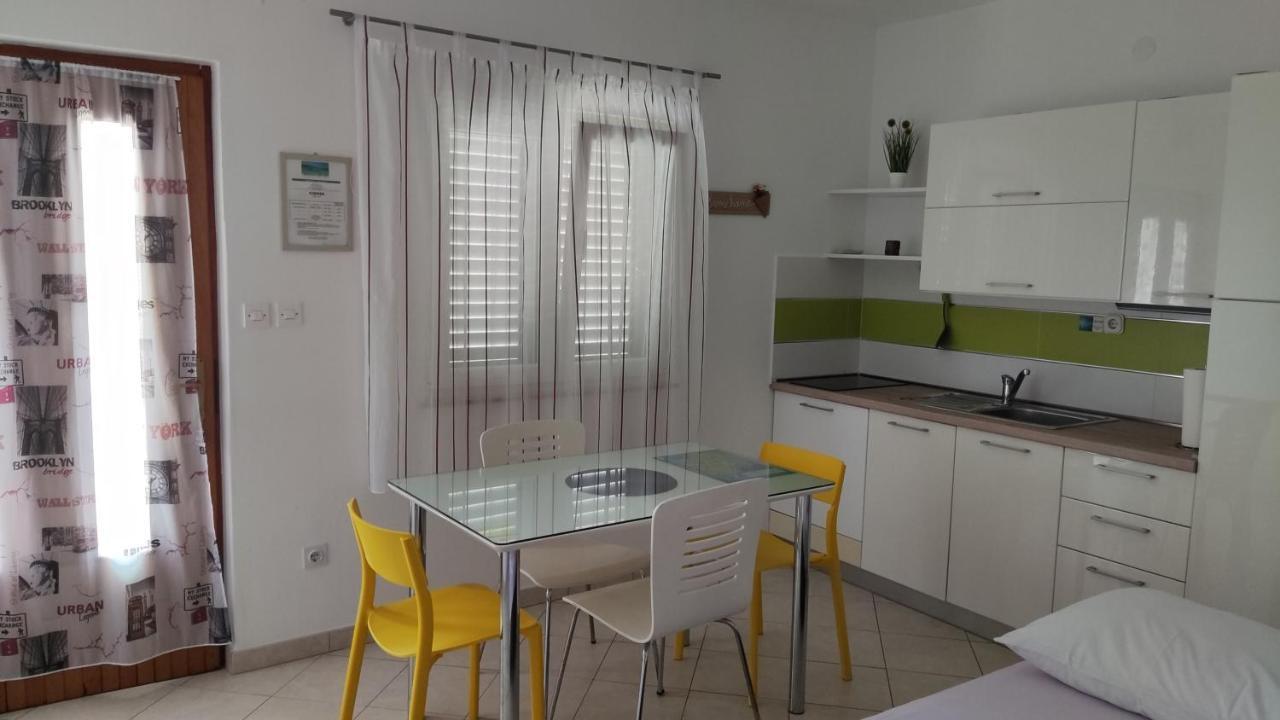 Rogoznica Seafront Apartment - Kalebova Luka Eksteriør billede