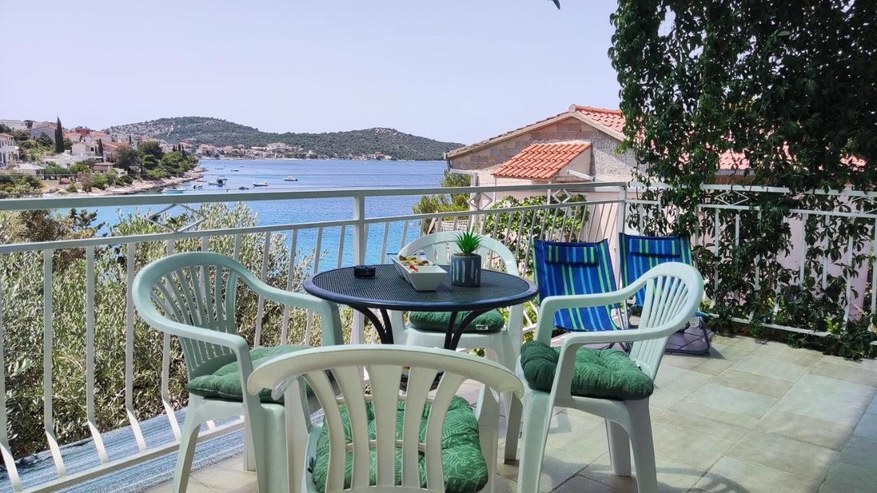 Rogoznica Seafront Apartment - Kalebova Luka Eksteriør billede